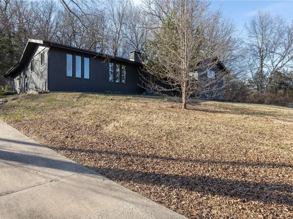 4047 N Valerie Dr, Fayetteville, AR 72703