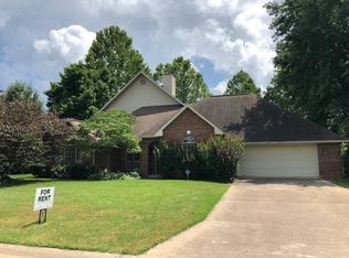 10 Stonebridge Way, Bentonville, AR 72712