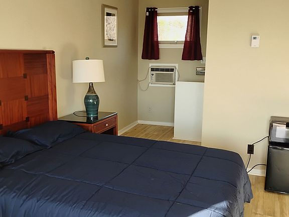 3rd image of 196 Searsport Ave #11293060