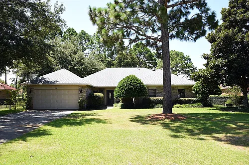 116 Baywind Dr Photo 1