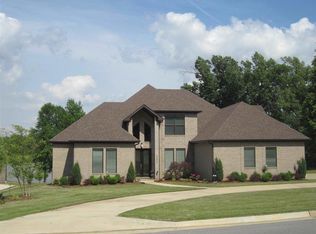 2056 Sloan Lake Dr, Jonesboro, AR 72404