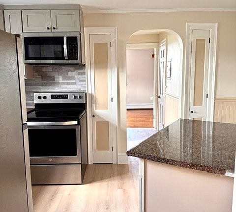 3rd image of 143 Pidge Ave APT 3