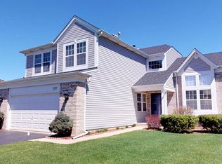 1297 Chesterfield Ln, Grayslake, IL