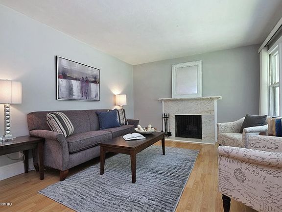 3rd image of 1117 Lynn Ave