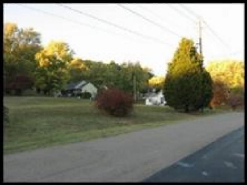 2nd image of 4619 Valley View Rd