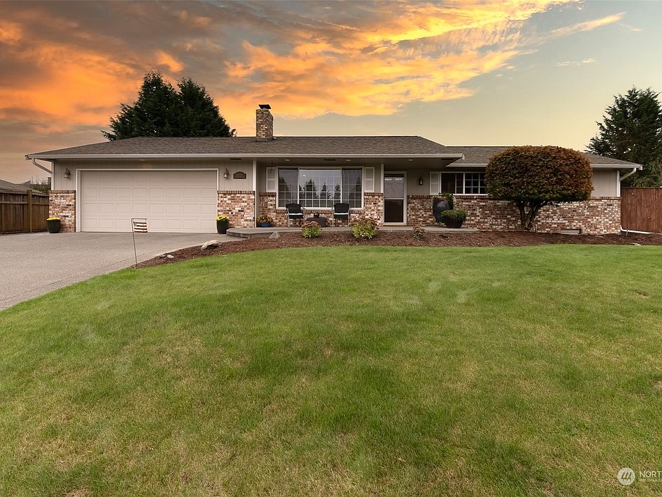 1st image of 3205 16th Street Pl SW