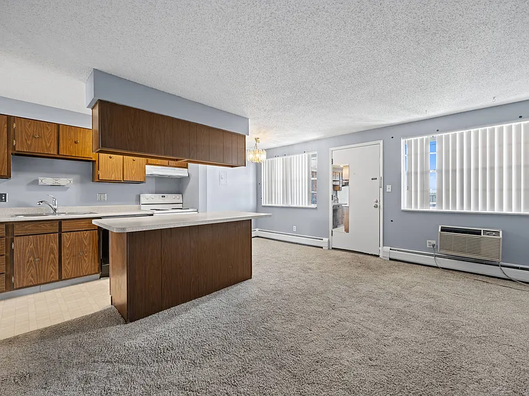 3270 S Grant St — Photo 5
