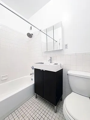 Rented by Bohemia Realty Group | media 5