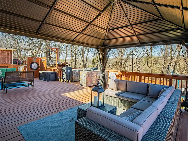 3089 N Dorchester Dr — Photo 21