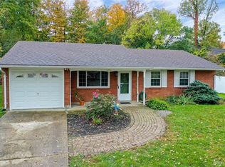 2506 Pinegrove Dr, Dayton, OH 45449