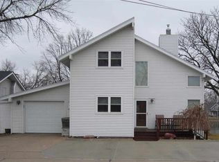 44 Kramer Dr, Columbus, NE 68601
