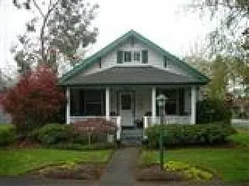 201 K St SE photo 1