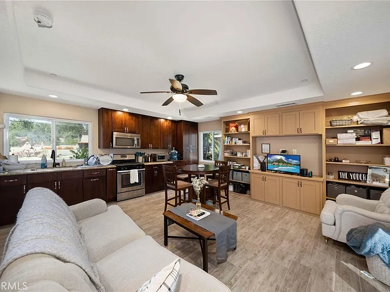 7455 Jola Dr — Photo 46