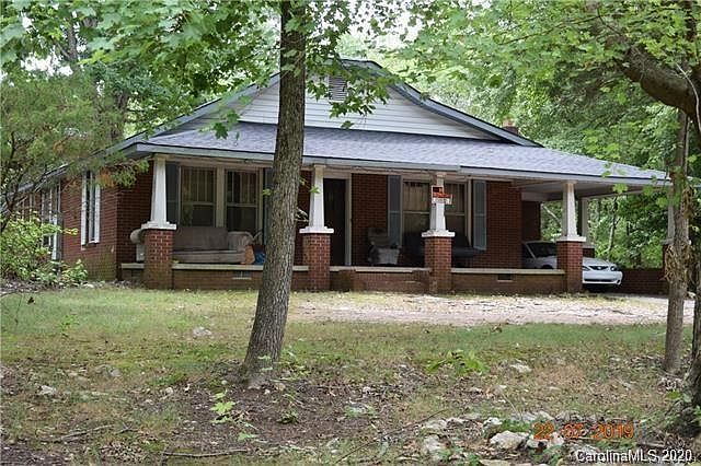 2nd image of 111 Safrit Rd