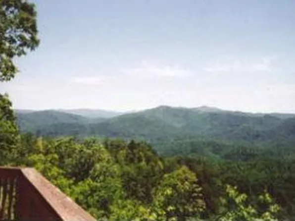 234 Summitt Ridge Dr, Bryson City, NC 28713