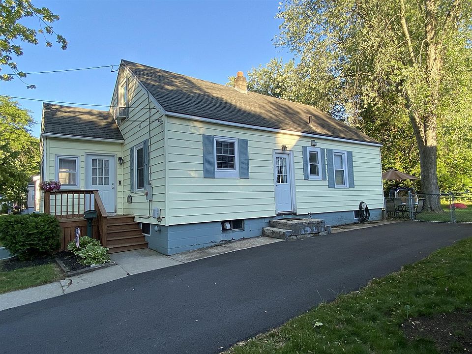 1st image of 149 Hunter St
