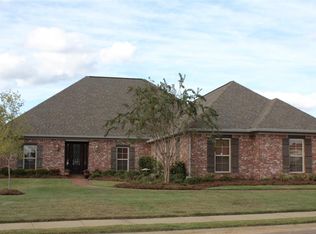 321 Gladeview Pl, Brandon, MS 39047