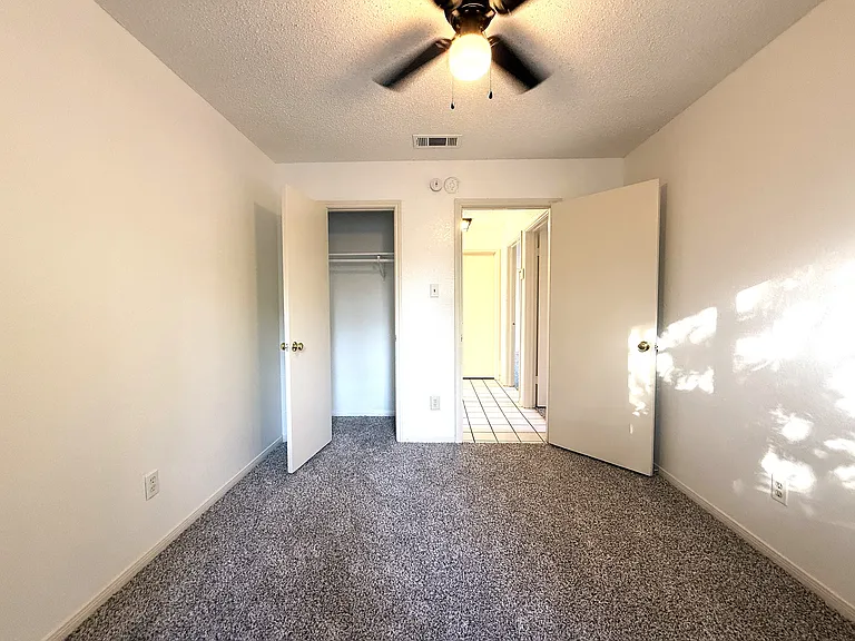 3203 Honeysuckle Dr — Photo 15