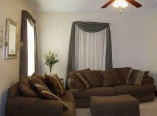 208 Oak St, Brighton, IL 62012