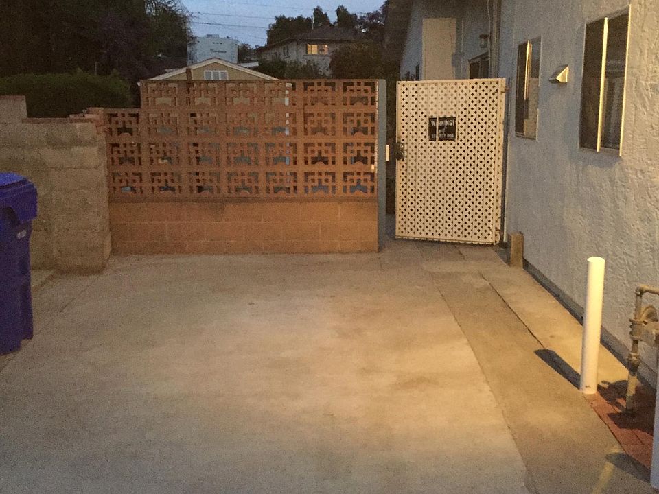 Private Entrance