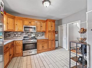 49 Denver Ave, Cranston, RI 02905