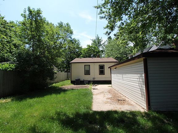 4th image of 541 E Evelyn Ave