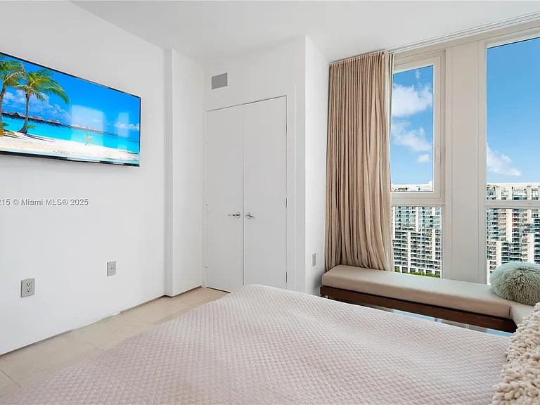 101 20th St #2401 — Photo 13