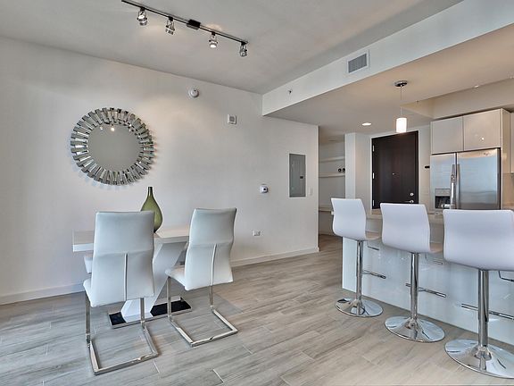 4th image of 999 SW 1st Ave #2415-1