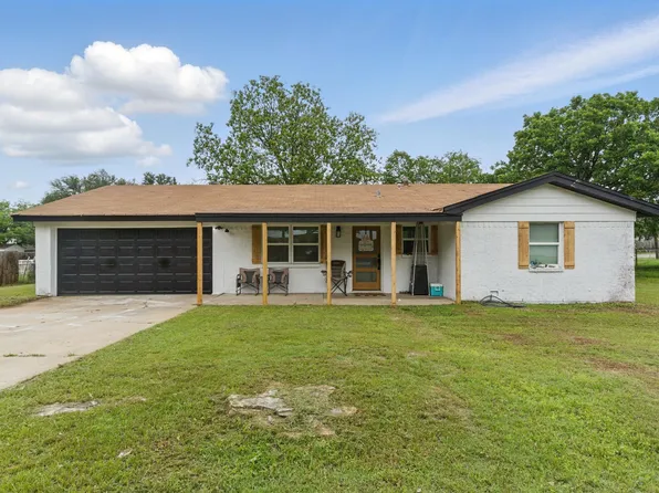 2505 SE 13th St, Mineral Wells, TX 76067