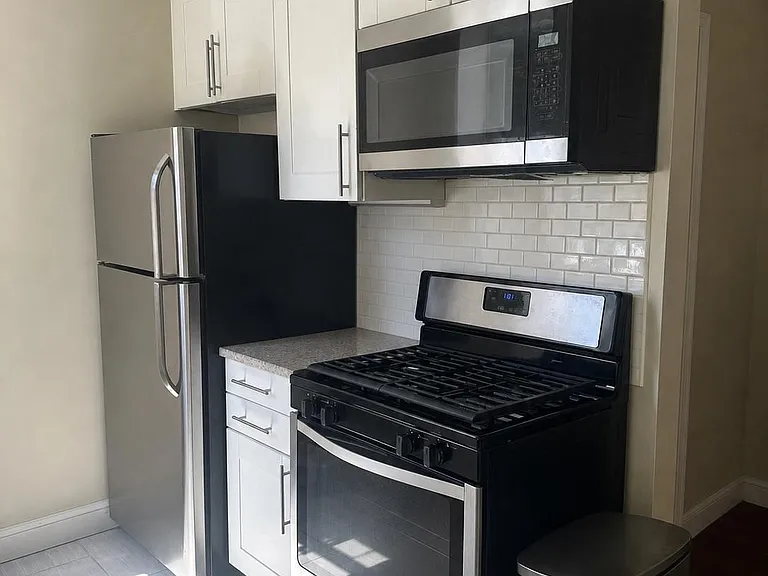 1749 Sepviva St — Photo 3