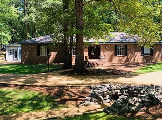 105 Lakeway Dr, Oxford, MS 38655