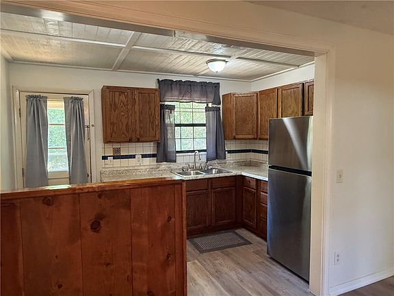 4th image of 115 Mamalou Ln
