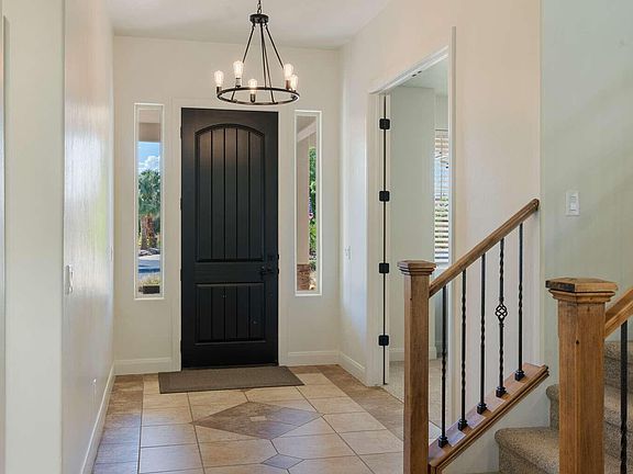 3rd image of 2552-2860 South Cir