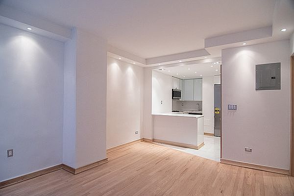 1st image of 150 W 58th St #6AB