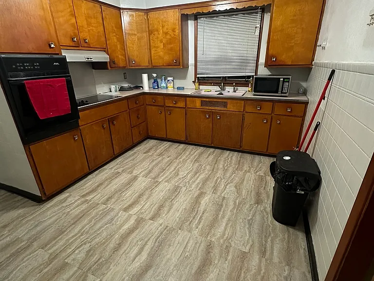 234 Lisbon Ave #1 — Photo 8