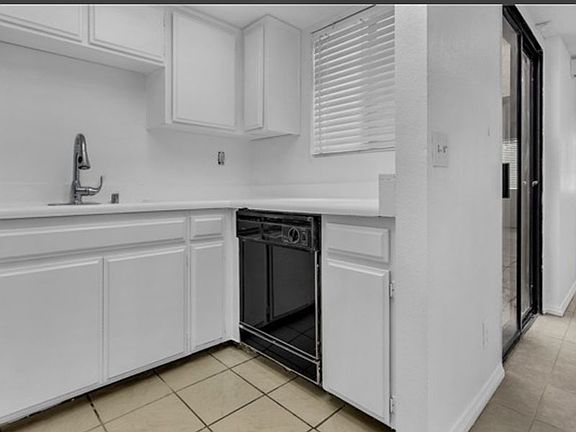 2nd image of 44200 Kingtree Ave Unit 43