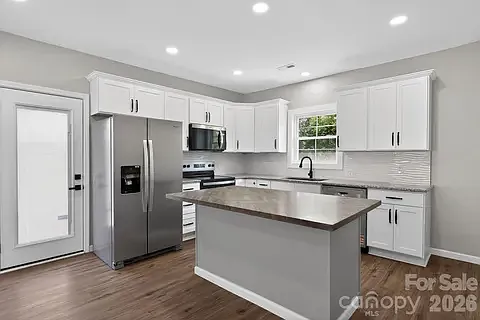 344 Mayflower Ave — Photo 8