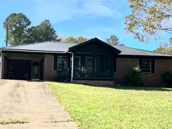 1150 44th Ct SW, Lanett, AL 36863