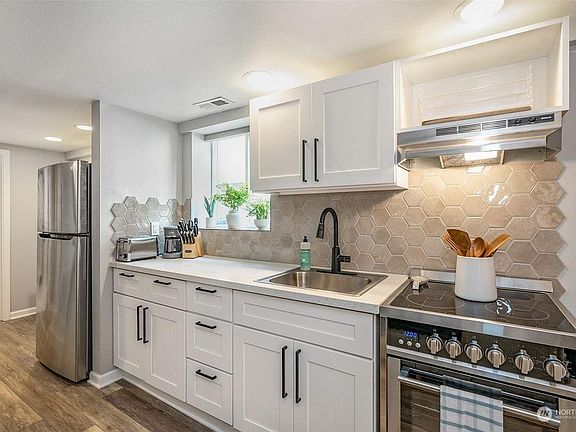 3rd image of 4105 6th Ave Unit A