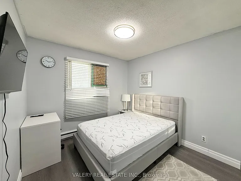 1180 Heathfield Ct — Photo 16