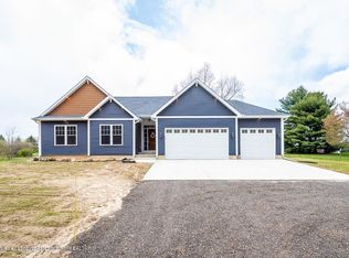 10710 Hankerd Rd, Pleasant Lake, MI 49272