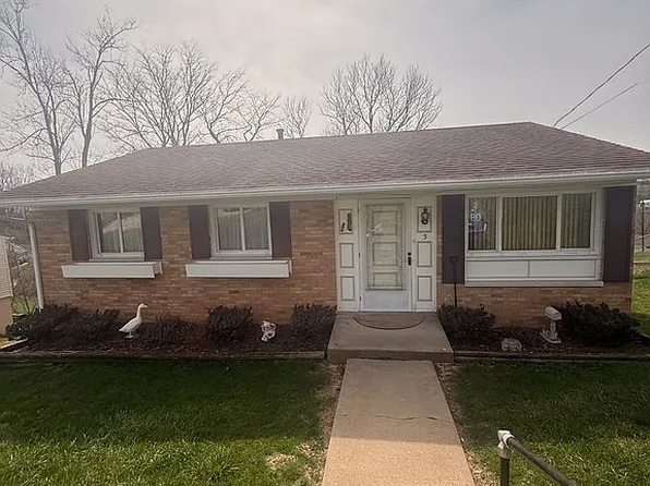 5 Sunset Dr, Martins Ferry, OH 43935