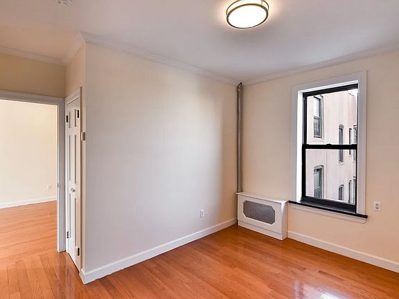 3rd image of 191 S 9th St Unit 27