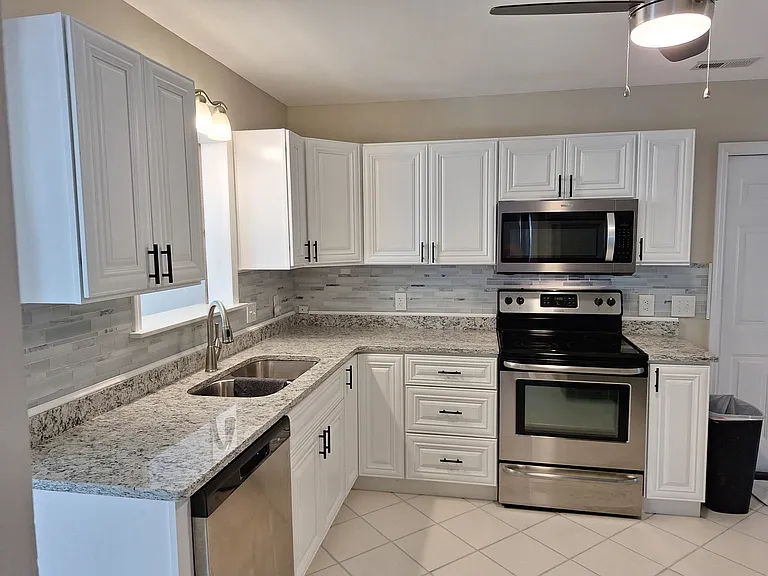 9742 Smalls Dr — Photo 14