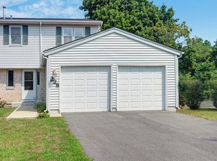 228 Pamela Dr, Bolingbrook, IL 60440