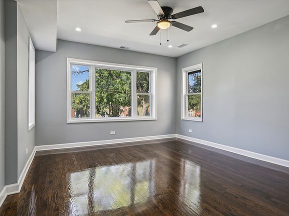 2nd image of 1723 N Luna Ave