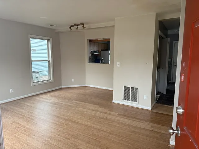 425 Euclid Ave #425 — Photo 8