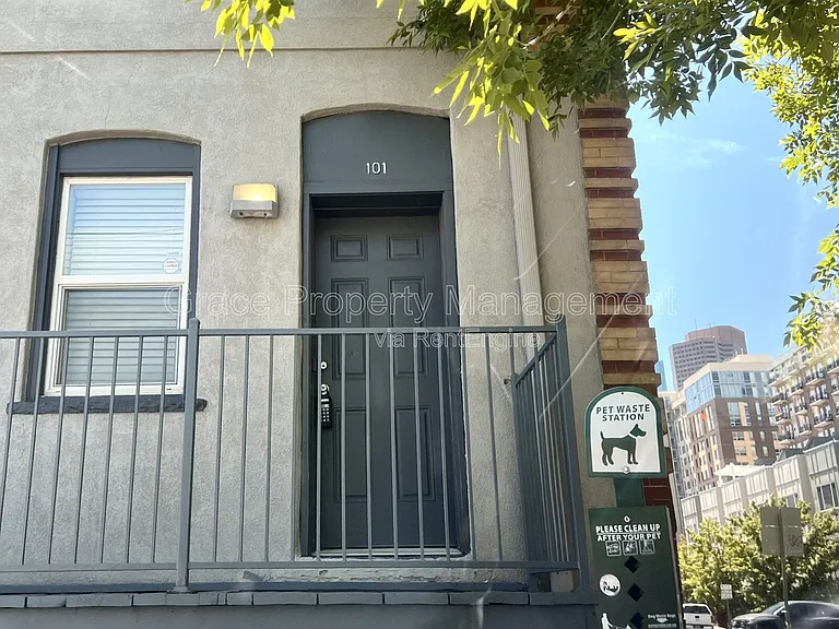 2306 Glenarm Pl #101 — Photo 13