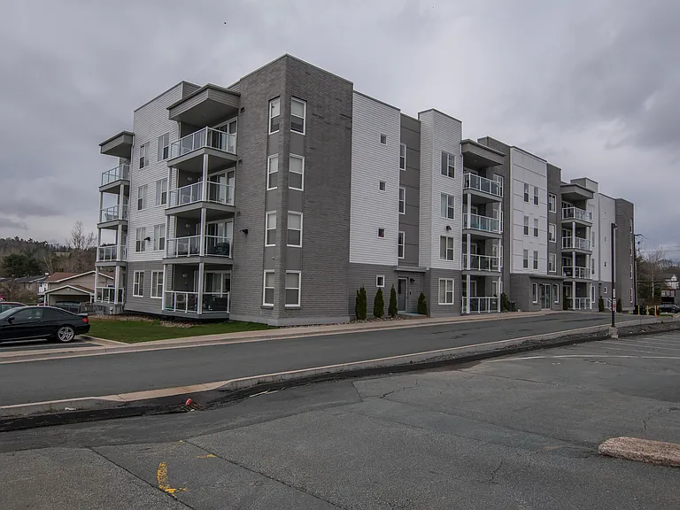 24 Sackville Cross Rd #301 — Photo 5