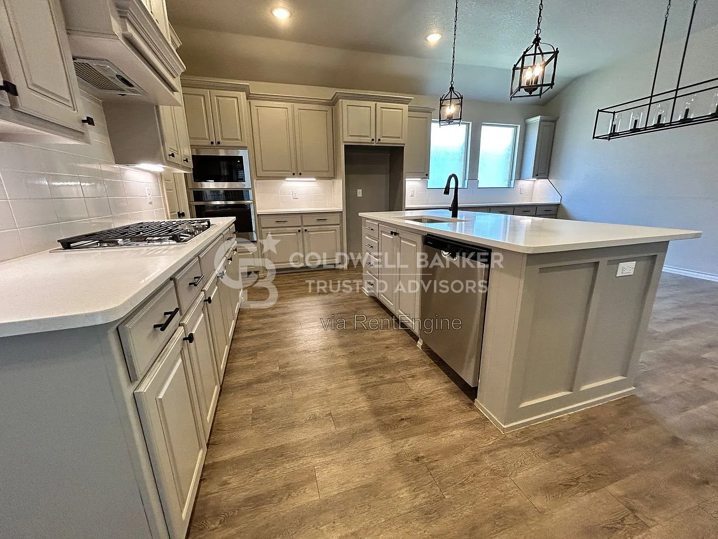 4 bed, 3.0 bath, 2300 sqft, $2,825 — Photo 3